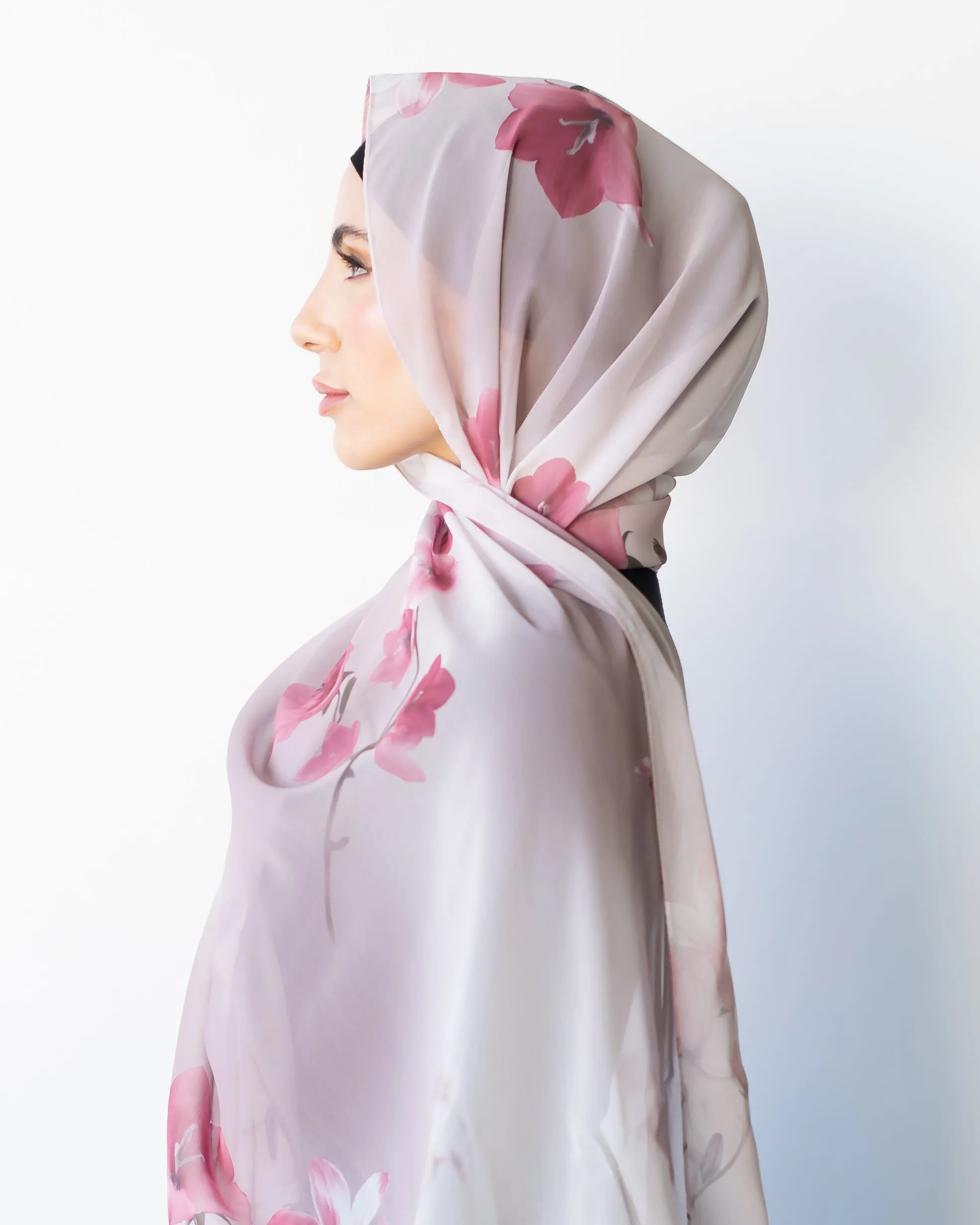 AMAYA FLORAL PRINTED SCARF