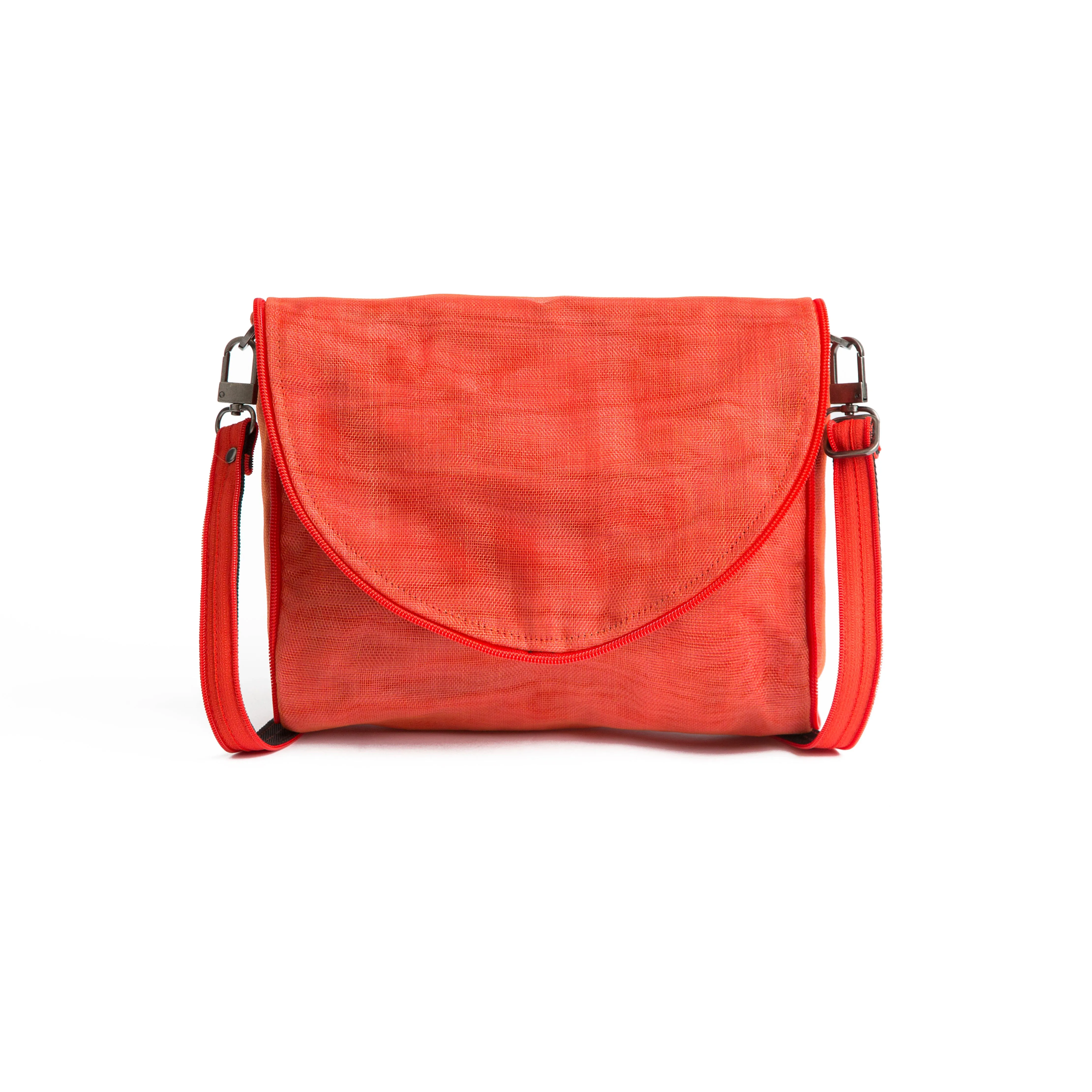 Ava Crossbody: Versatile and Stylish Netting Bag