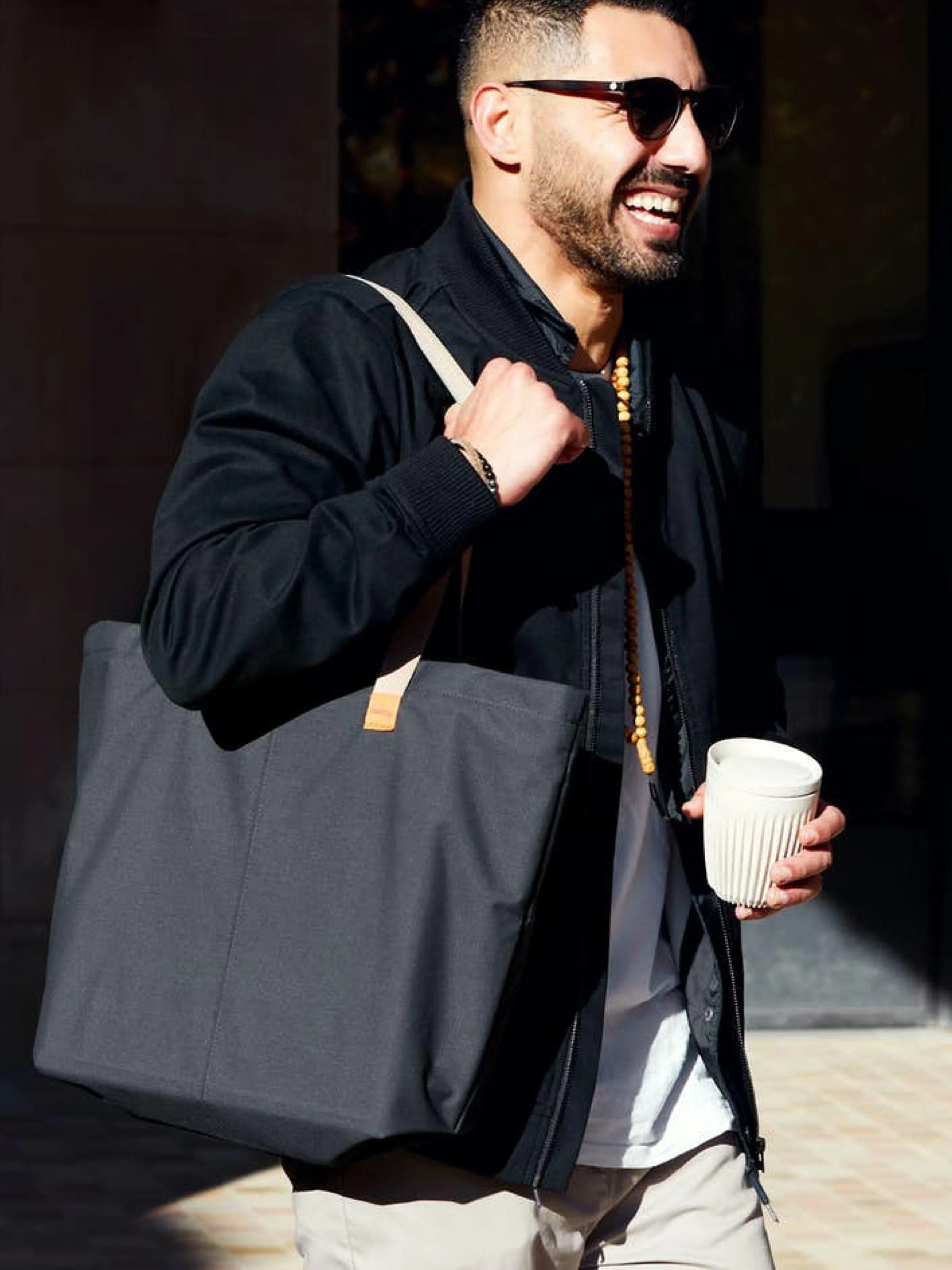 Bellroy Market Tote Black (Leather-free)