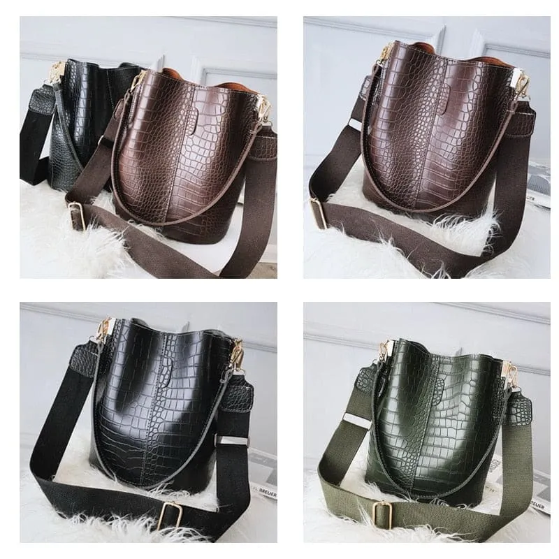 Crocodile Crossbody Bag for Women in Luxurious Style