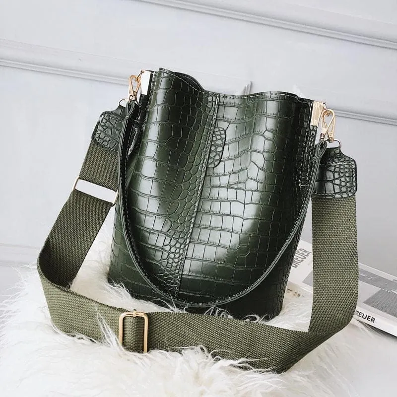 Crocodile Crossbody Bag for Women in Luxurious Style