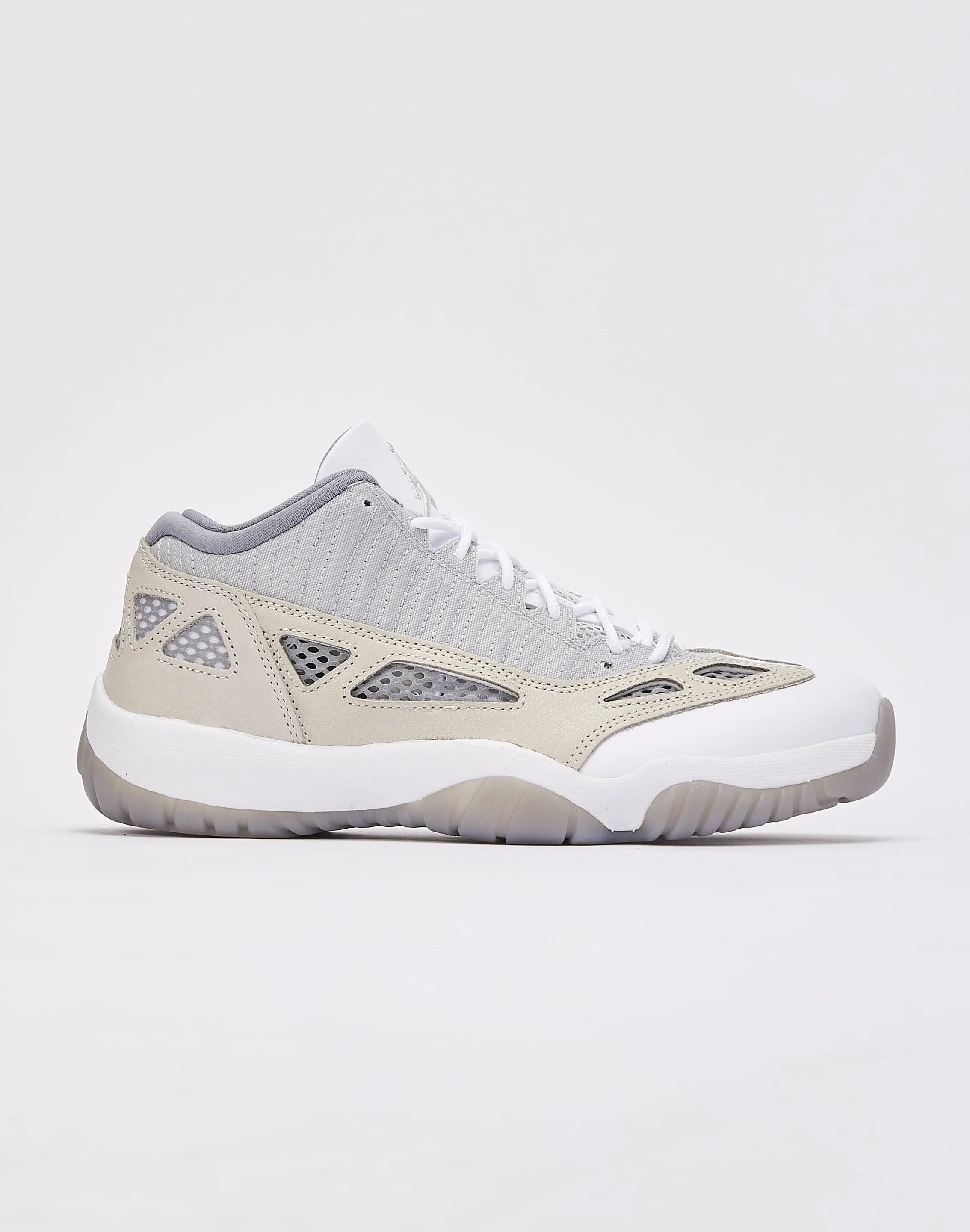 Jordan Air Jordan 11 Retro Low IE 'Light Orewood Brown'