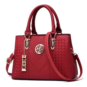 Luxury Leather Handbag for Women Designer Brand Shoulder Bag with Eye-Catching Short Length Fashion Purse Gift