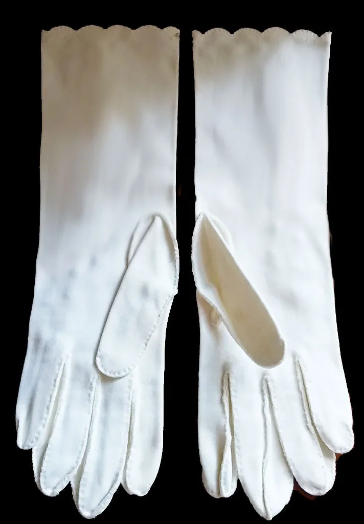 VINTAGE CREAMY IVORY COTTON FORMAL WEDDING PEARL SCALLOPED GLOVES 70S GLOVES LONG GLOVES